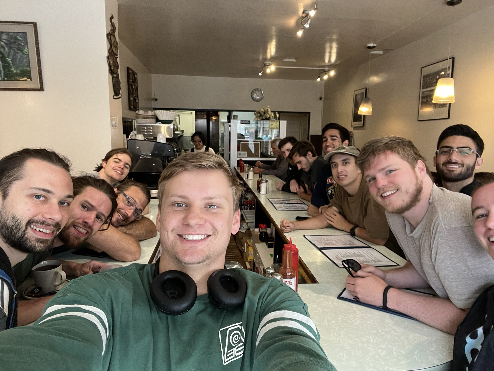 Simbuilder on twitter this morning we ate at the chestnut diner then