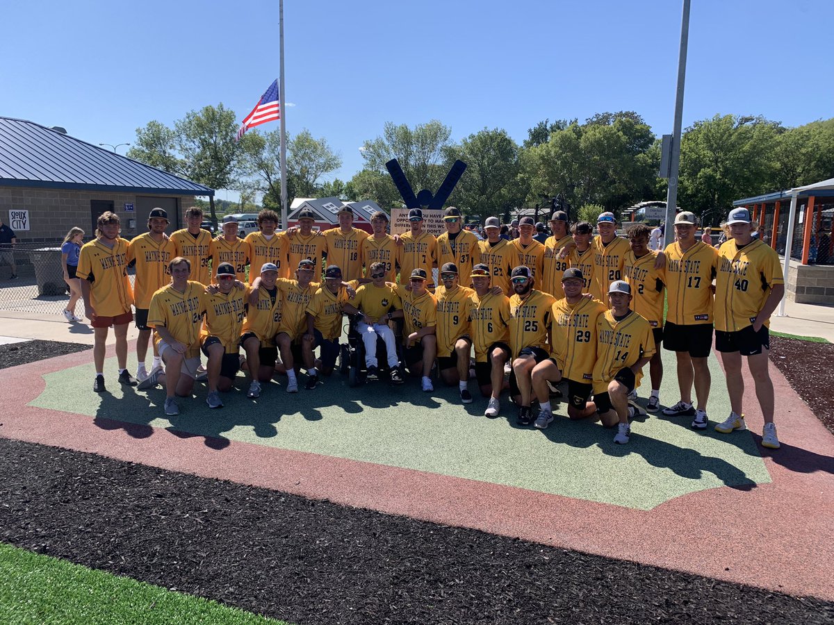 WSCBB's tweet photo. Had a great time yesterday volunteering for @MiracleLeagueSC! Even got to support our team manager, Jess Gibson! What a great set up they have in Sioux City! https://t.co/iZbQJeOSzB