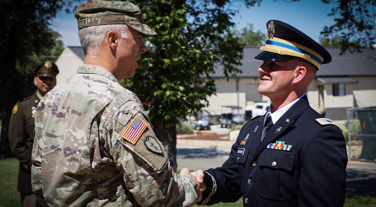 Raptor_6_'s tweet photo. Congratulations to CPT Logan McChesney on his promotion. Well deserved! @PhoenixBDE_6 @PhoenixBDE_7 @SentinelSix @SentinelSe7en @Anarchy_VII @Anarchy_VI @ColdCobra_7 @ColdCobra_6 @Sentinel_Five https://t.co/8qXpYmItPJ