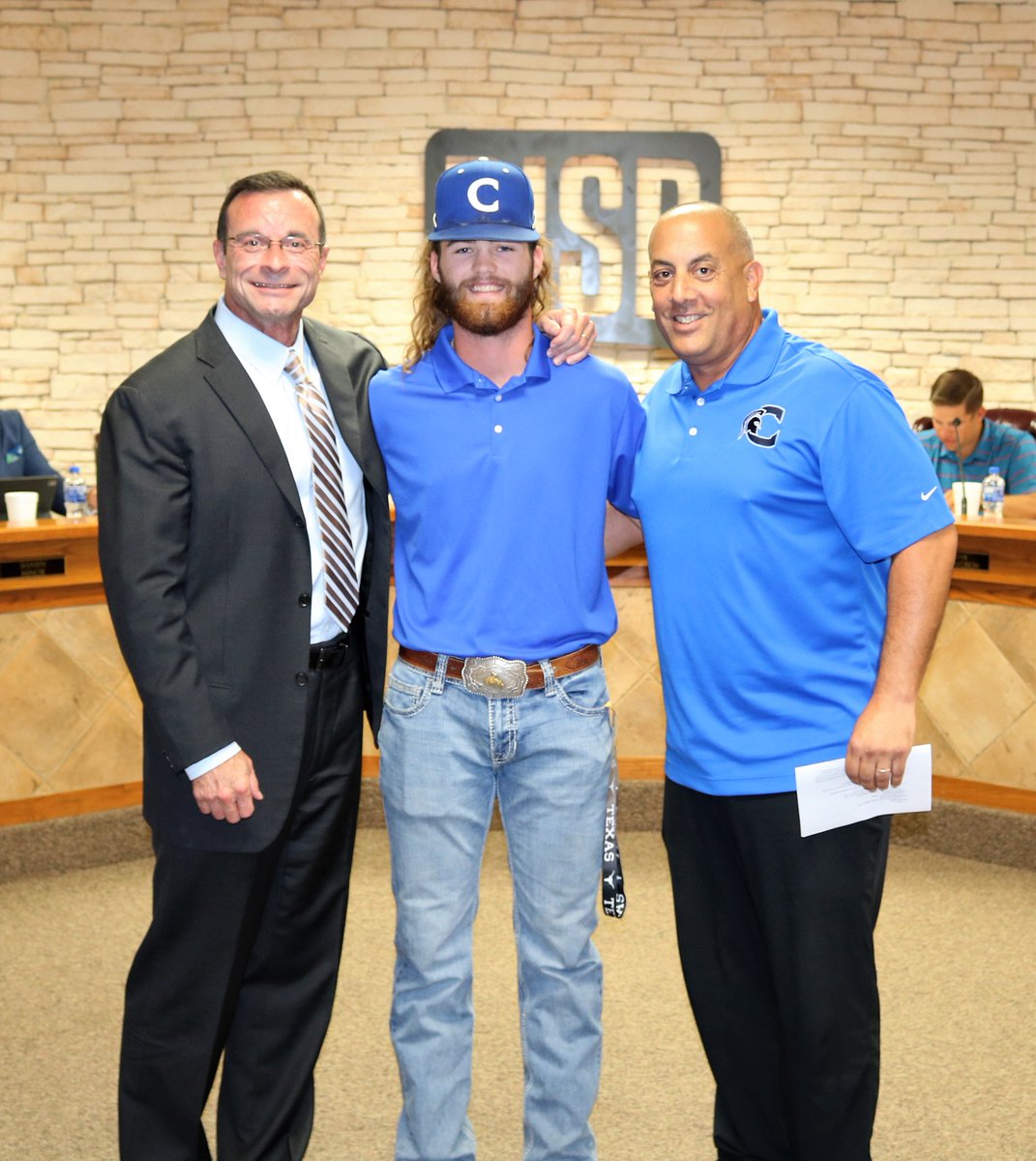 At tonight's board meeting, trustees recognized students who earned Texas Sports Writers Association All-State honors:
🥎Bailey Lindemuth, 1st team
🥎Lacie Mendez, 2nd team
🥎Haylie DeLaRosa, 3rd team
⚾️Logan Taylor, Honorable Mention

#BISDstandout | <a href="/BurlesonSports/">Burleson ISD Athletics</a>
