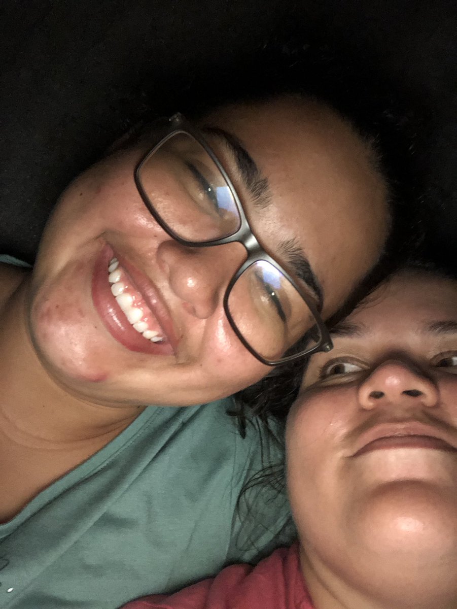 rum1ne_'s tweet photo. que bom que sempre foi você! que bom que você sempre me faz ficar/voltar quando quero ir por medo. que bom que você é minha melhor amiga há 10 anos e minha namorada há quase 3… 

que bom… ❤️ https://t.co/qzkJxHEtnF