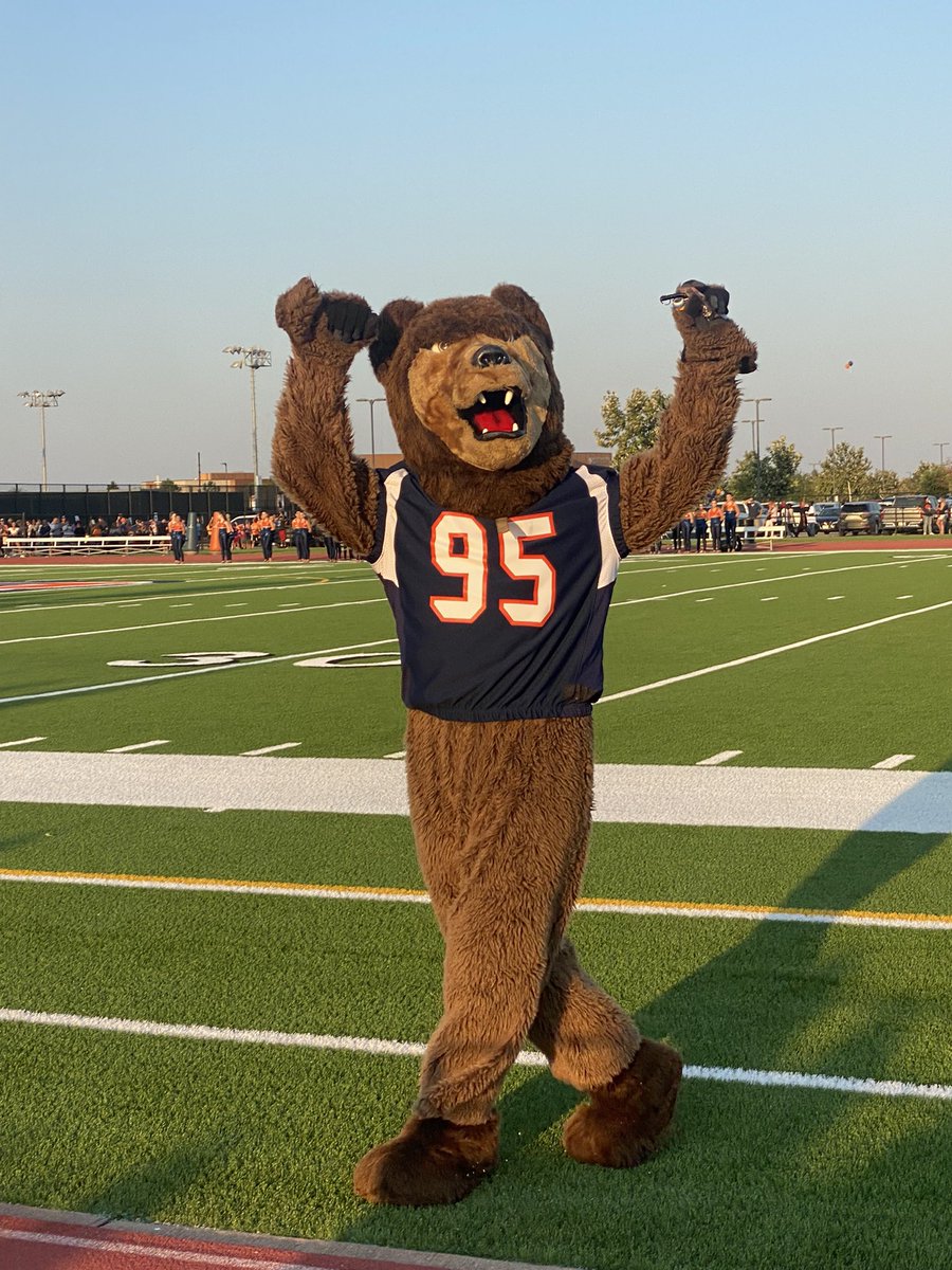 Amazing night <a href="/BridgelandCFISD/">Bridgeland HS</a>  the 2022 homecoming parade and pep rally was 1 for the memory books!  Go <a href="/BridgelandFB/">The Bridgeland Way</a>