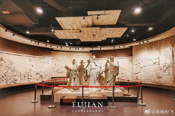 fujiantravel's tweet photo. Putian Museum is a cultural destination which tells the historic and modern Putian. Sitting beside the Shouxi Park, it has exhibition hall of 1.3 hectares and plentiful exhibits that include historic relics, folk culture, calligraphy and painting, wood carving, Muzu. https://t.co/5e9BtfZsoB