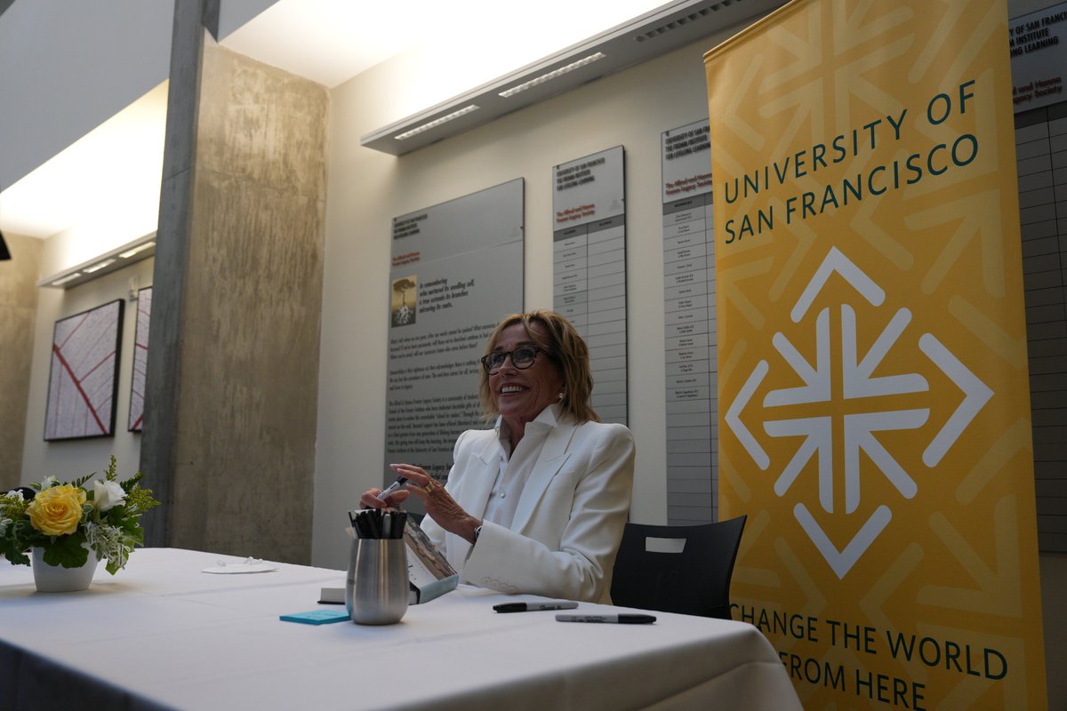 Chris Leung (Lum) (@chrismleung) on Twitter photo Loved photographing your conversation with us tonight at <a href="/usfca/">University of San Francisco</a>, <a href="/VBidenOwens/">Valerie Biden Owens</a> ! Great stories and advice on how to #changetheworldfromhere! Loved photographing your conversation with us tonight at <a href="/usfca/">University of San Francisco</a>, <a href="/VBidenOwens/">Valerie Biden Owens</a> ! Great stories and advice on how to #changetheworldfromhere!