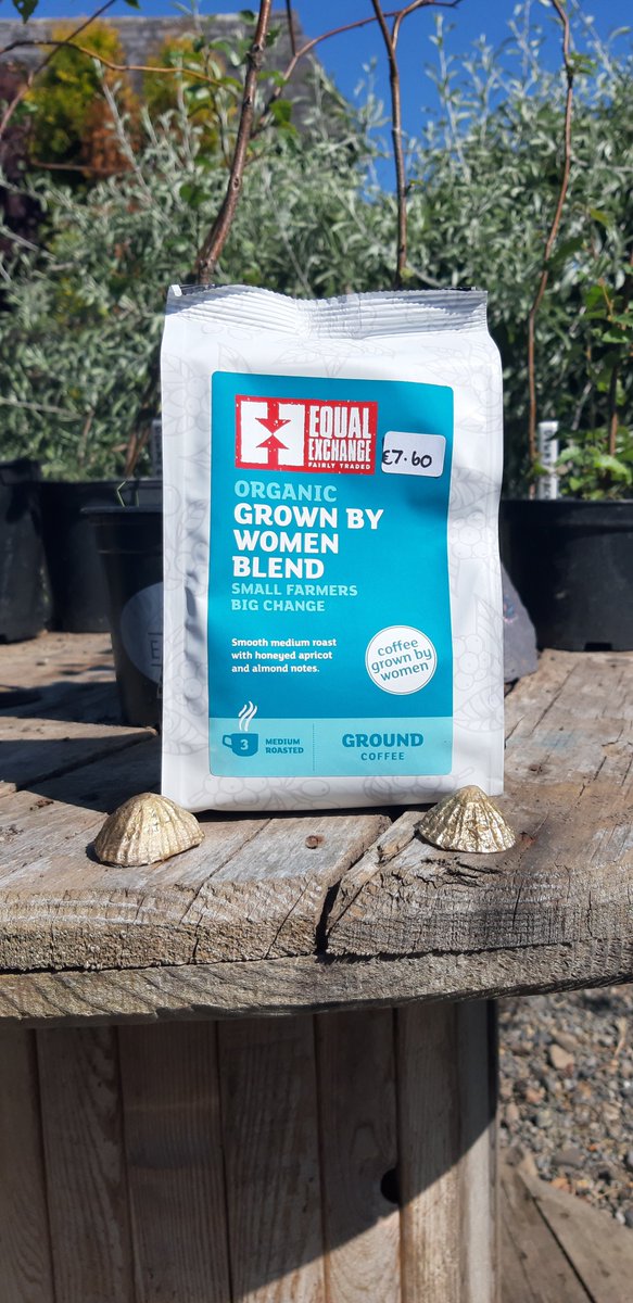 💚 Organic &amp; Fairtrade Coffee 💚

This fab organic women farmers ground coffee has the perfect blend to get your day started! The rich honeyed apricot and almond notes make this coffee so unique in flavour.

#organic #fairtrade #womenfarmers
#equalexchange