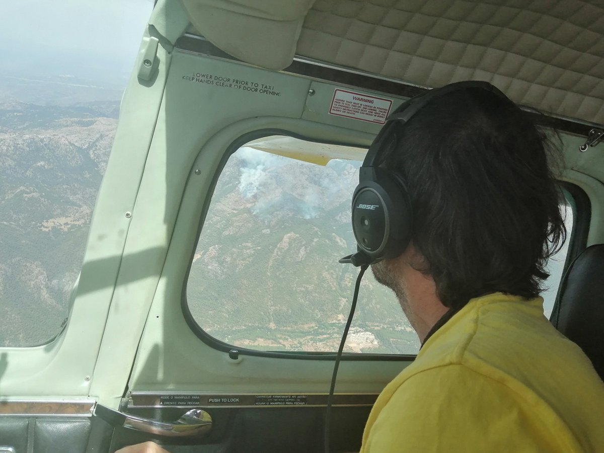 JA_Reyes_TI's tweet photo. Ayer tocó colaborar con @Plan_INFOCA en la coordinación aérea de #IFSantiagoPontones  #ifcotorios. Un placer ayudar a mi tierra!! @Plan_INFOCAM  #ACOM1 donde nos necesiten! #IIFF #BBFF https://t.co/gPhBAd7EH2
