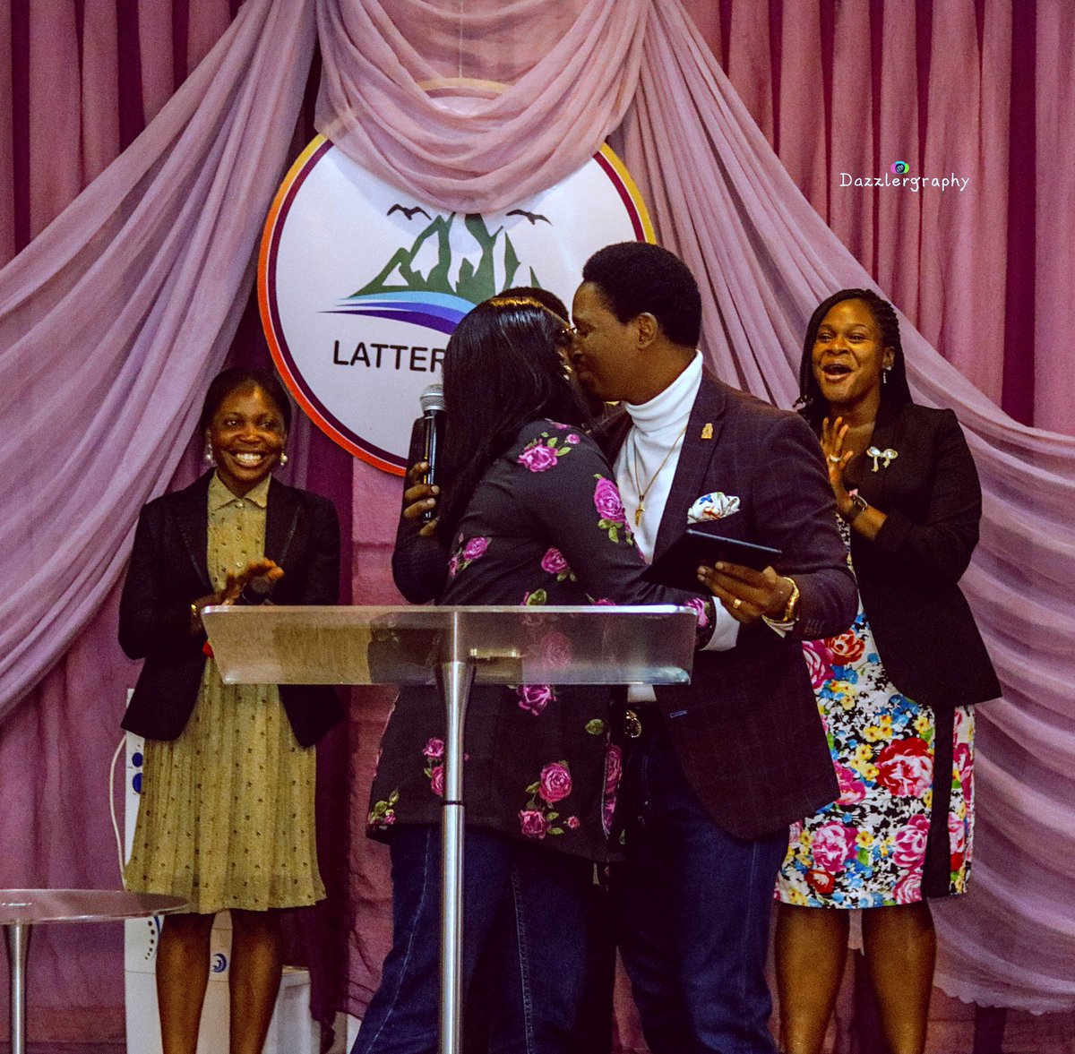 Bamshaque's tweet photo. We Decree &amp; Declare:
သ Every Door of Barrenness feeding your Life with Pain  are shut Down NOW In the name of Jesus.
Join Us for the Communion Service as the potent power of the Communion Shuts down the activities of Barrenness in and around you life.
See Flier 👇 for  Details. https://t.co/PDy3A7WohE