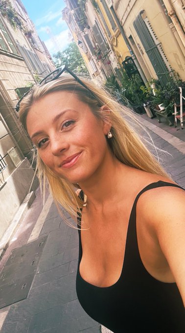 Mon compte Instagram il &eacute;tait bloqu&eacute; ce matin, mais je suis toujours l&agrave; 🥳😛#goingup #hatersgonnahate #StayPositive<a href="/tag/goingup"class="tags"><span>#goingup</span></a><a href="/tag/hatersgonnahate"class="tags"><span>#hatersgonnahate</span></a><a href="/tag/staypositive"class="tags"><span>#staypositive</span></a><a href="/tag/imst"class="tags"><span>#imst</span></a>