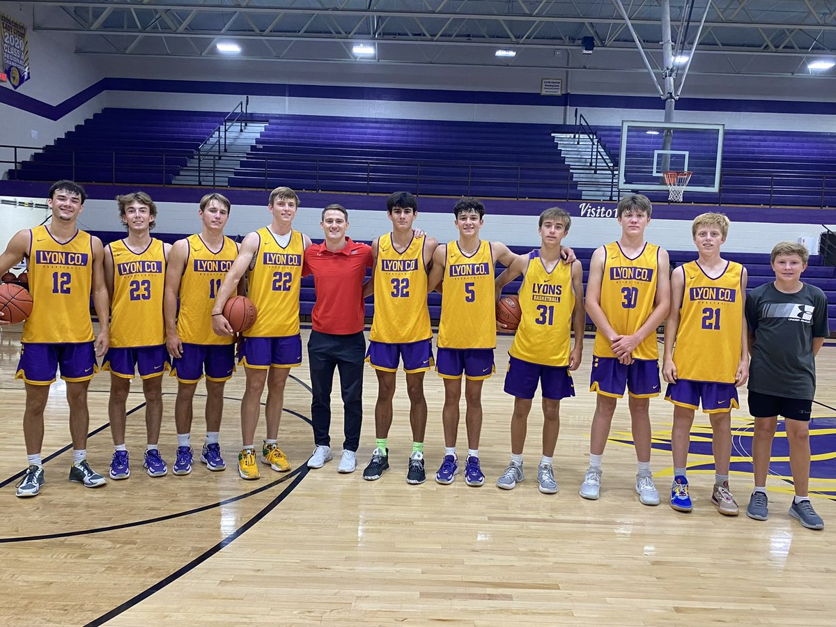 Lyon County Basketball (@lyon_basketball) on Twitter photo Thank you <a href="/martincross10/">Martin Cross</a> <a href="/WKUBasketball/">WKU Hilltopper Basketball</a> for coming to watch our 5 am workout on Friday morning. Was great having you in the gym. Thank you <a href="/martincross10/">Martin Cross</a> <a href="/WKUBasketball/">WKU Hilltopper Basketball</a> for coming to watch our 5 am workout on Friday morning. Was great having you in the gym.
