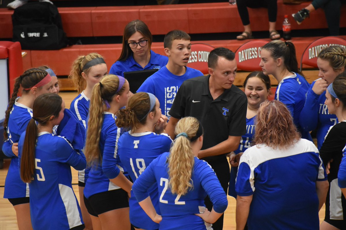 OGGageJohnson's tweet image. FINAL: Trinity 3, Daviess County 2 (25-23, 14-25, 25-17, 21-25, 15-11). The Lady Panthers kept battling to force the fifth set, but Trinity’s defense puts them on top, now sitting at 6-0 in region play (15-4). DC falls to 9-7 overall with the loss