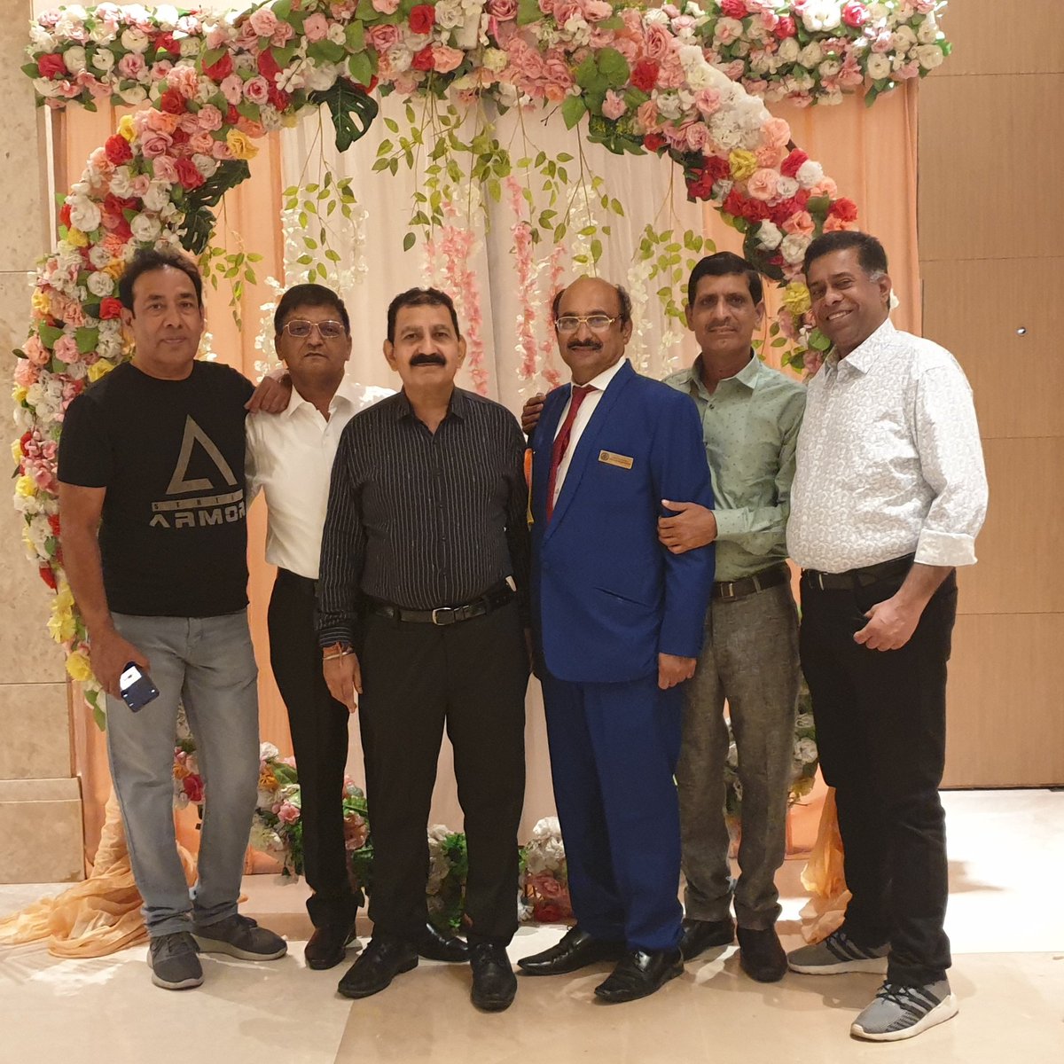 ClubMoradabad's tweet photo. Happy Birthday Dear Rtn Sanjeev Malhotra ji 💐🎂🍩🍮🍰🧁🍨🍧🍦 https://t.co/7vZbsjWjVw