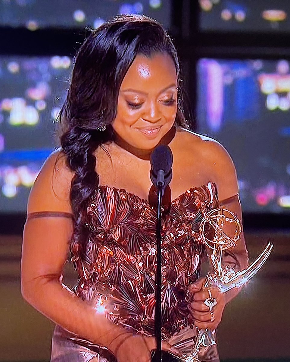 BeanzGotGamez's tweet photo. How it                  How it’s
Started                 Going

#Emmys2022 #Emmys https://t.co/bQosP62rJI