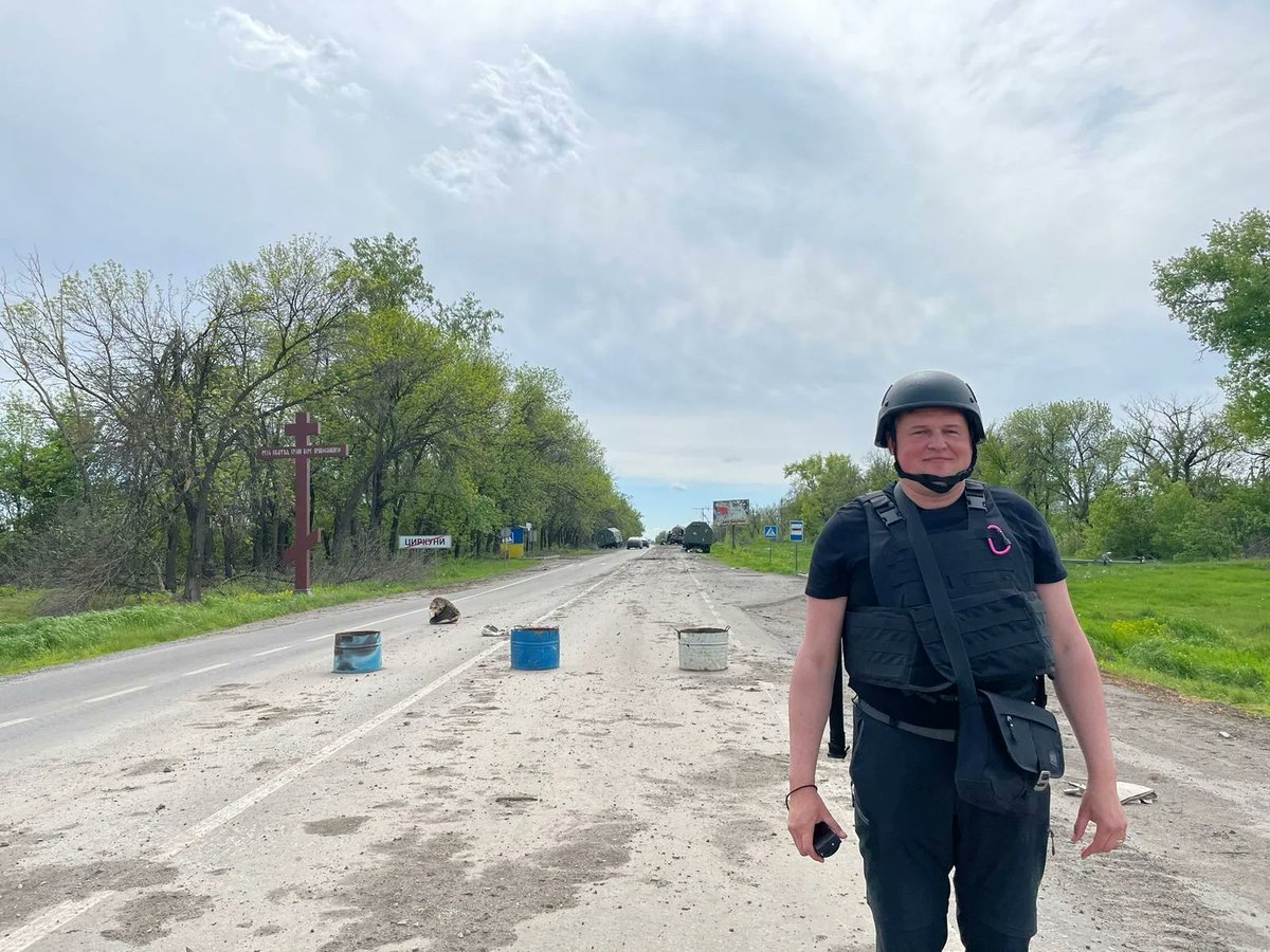 “If you speak with any CNN staffer covering the war in Ukraine, they’ll tell you the network’s reporting wouldn’t be possible without the local Ukrainians supporting the operation. ” buff.ly/3erXDGa Hurrah! Giving the locals credit!