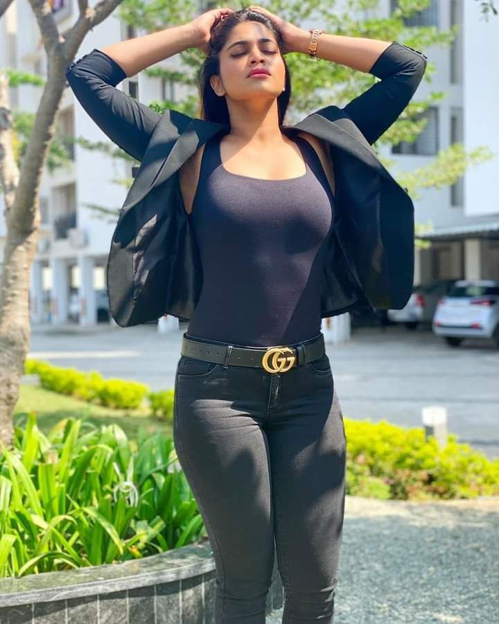 shivaninarayana's tweet photo. Good Morning Lovelies 😇❤️ https://t.co/RMhdt4nNhe