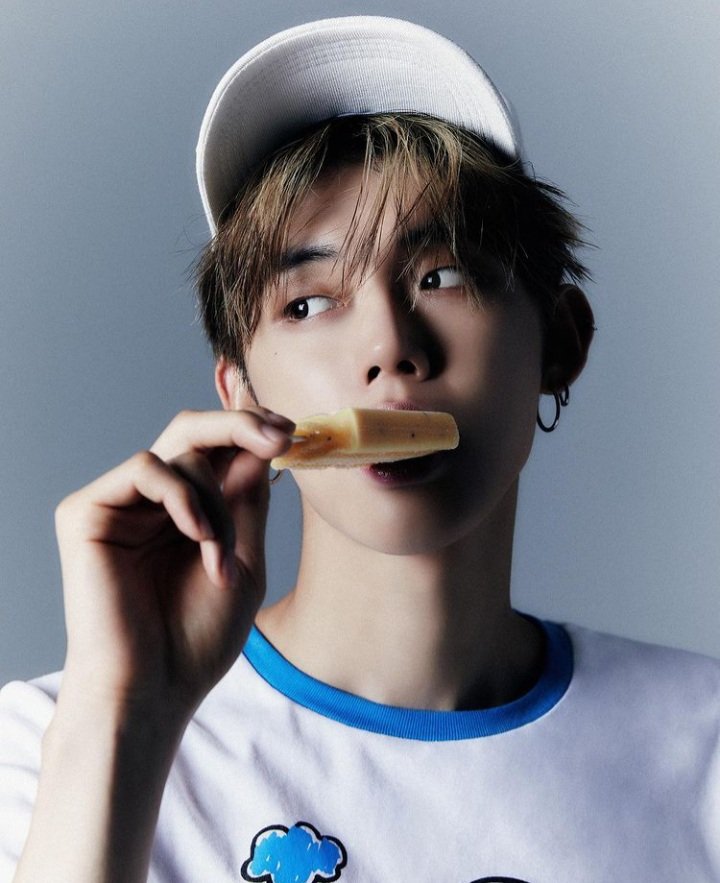 Aymlalovemi's tweet photo. HAPPY BIRTHDAY MY LOVE 
#HAPPYYEONJUNDAY #Yeonjun https://t.co/qManoZMaZm