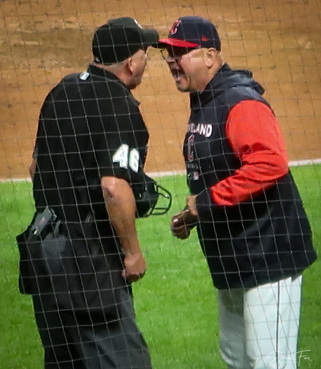 Dfox68Fox's tweet photo. Tito and umpire Ron Kulpa have a frank exchange of opinions. #LAAvsCLE #ForTheLand #Guardians #Tito #Titogetstossed @CleGuardians photos © David Fox https://t.co/J2536VgfVx