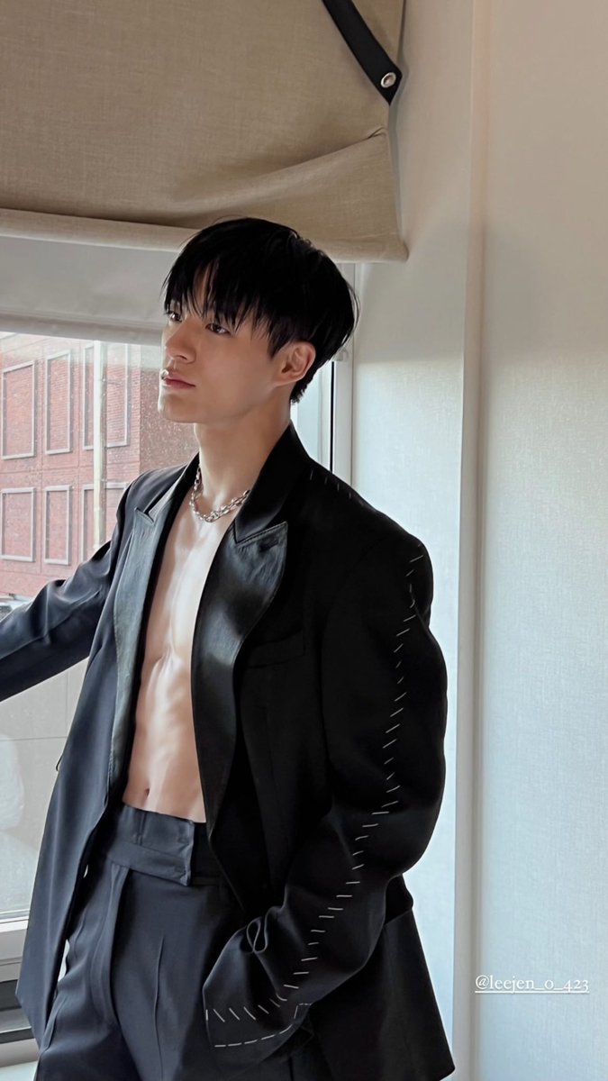 Lee Jeno pagi-pagi bikin gempar😖