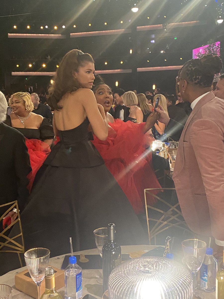 Beccamford's tweet photo. Zendaya and Lizzo catching up after their #emmy wins! https://t.co/hB8zn947mo