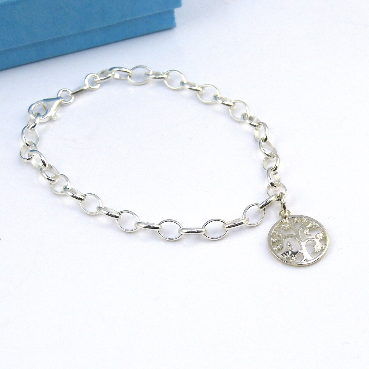 TheStrandline's tweet photo. Silver Tree of Life Bracelet, Tree of Life Gift, Charm Bracelet, Silver Bracelet, 925 Bracelet, Silver Jewellery, Gift for Mum, Sister, Wife https://t.co/rakSq4JWXz #thestrandline #UKGiftAM #UKGiftHour #EarlyBiz #northumberland #TreeBracelet https://t.co/5OHyptbWFf