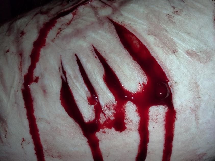 pissluvrX3's tweet photo. idk the new tags so fuck it #shtwt #988twt #leggills #redbreadtwt #rasberryfillingtwt https://t.co/lFVWKPbykP