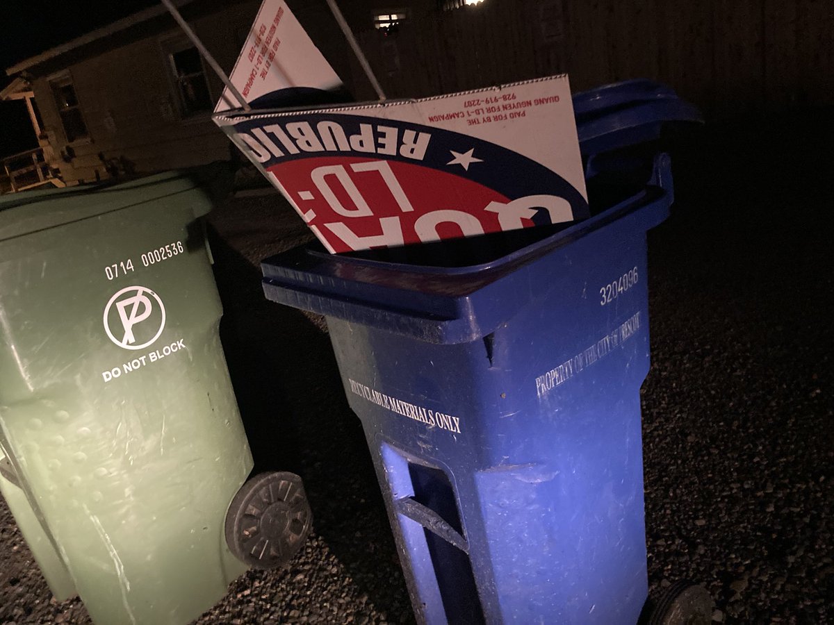 Spotted in #PrescottAZ… the recycle bin is the appropriate spot for Quang yard signs because voters in #AZLD1 realize his policy positions are trash.