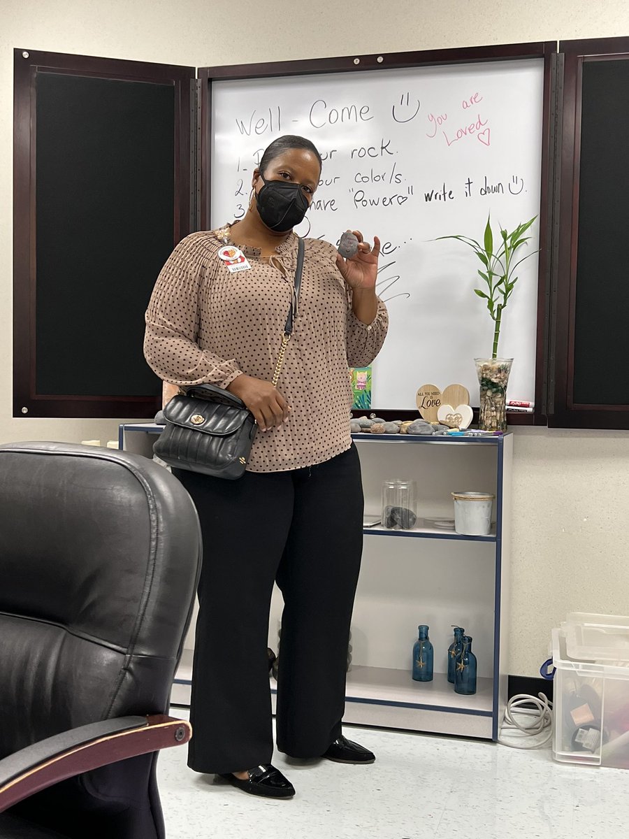 JacquieKortz's tweet photo. @GarciaLeza_AISD staff enjoyed the SEL Rock Affirmation Activity!Thank you @valggomez for your time and support to our school!❤️🎉👏👍@Counseling_AISD @SELCulture_AISD #CaresTeam @PattyWillis1 @anitaperezABC https://t.co/ZoDZHydiD9