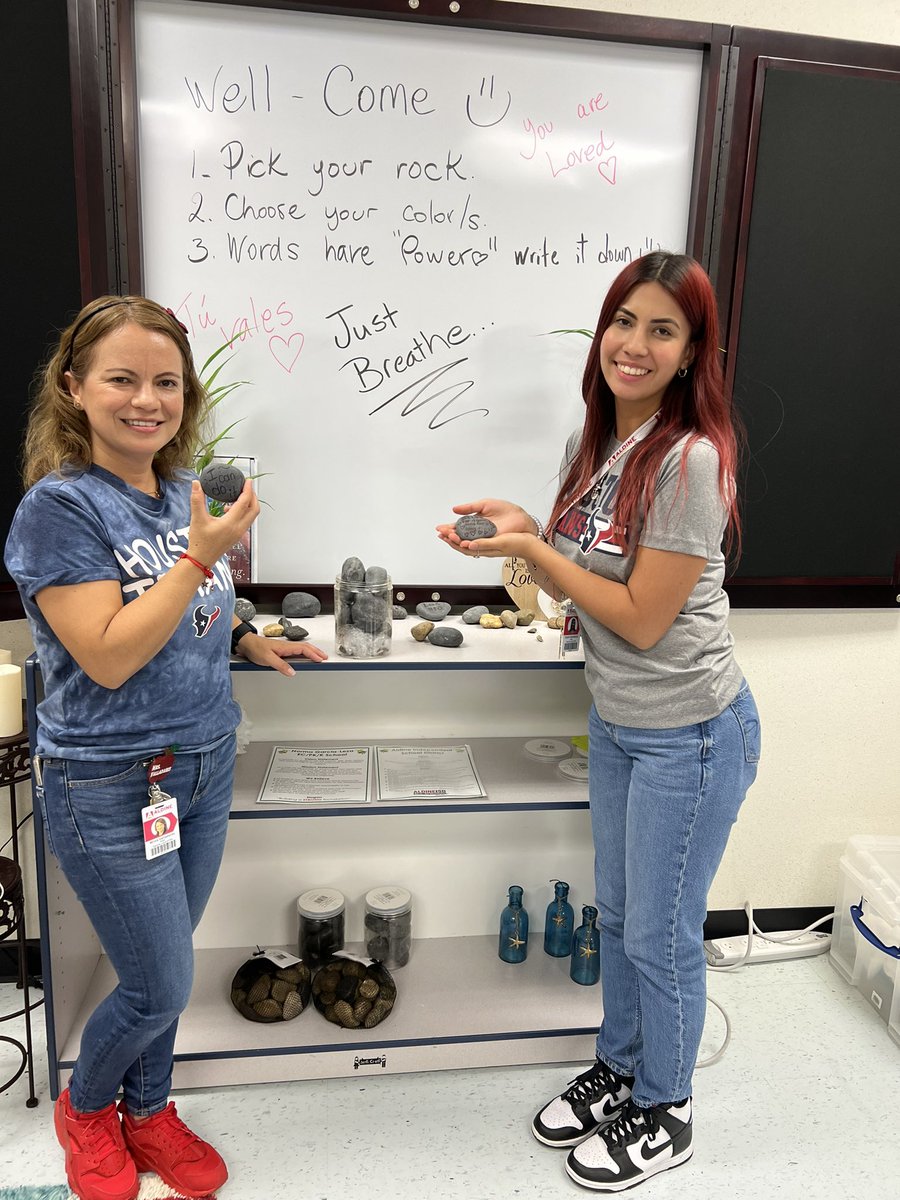 JacquieKortz's tweet photo. @GarciaLeza_AISD staff enjoyed the SEL Rock Affirmation Activity!Thank you @valggomez for your time and support to our school!❤️🎉👏👍@Counseling_AISD @SELCulture_AISD #CaresTeam @PattyWillis1 @anitaperezABC https://t.co/ZoDZHydiD9