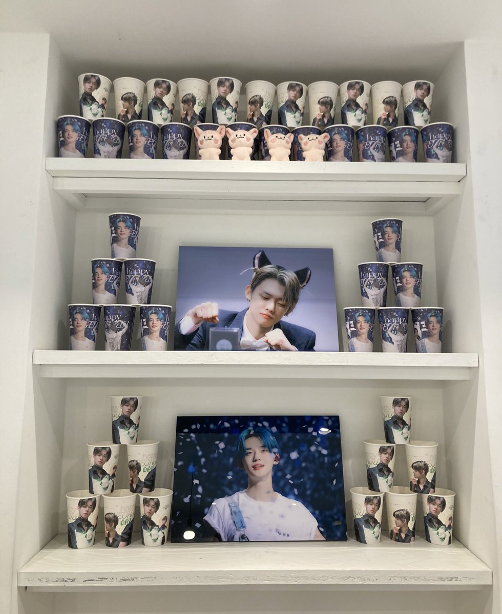 0304hingsogazzi's tweet photo. #너_그날_쭈니투어_기억해
아침 일찍 혼자 7개 돌고 넘나 힘들어서 1시에 쿨하게 집☆..
정신없이 다니고 보니 도장은 두군데 밖에 ��� 찍었다🥲
여튼 카페 다 너무 예쁘고 좋았다ㅜㅜ
이쁜 연주니로 가득 가득!!💙
정성 가득 예쁘게 꾸며 주시고 귀여운 특전감사합니다^3^
힘들어도 인생네컷은 필수😎 https://t.co/ktMr6MORF4