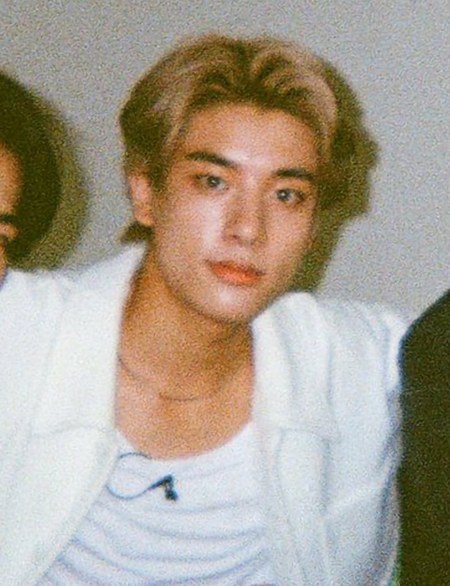 nrktonin's tweet photo. this jay                   🤝              this jake
                         90's vibes https://t.co/nO5nmG8p8O