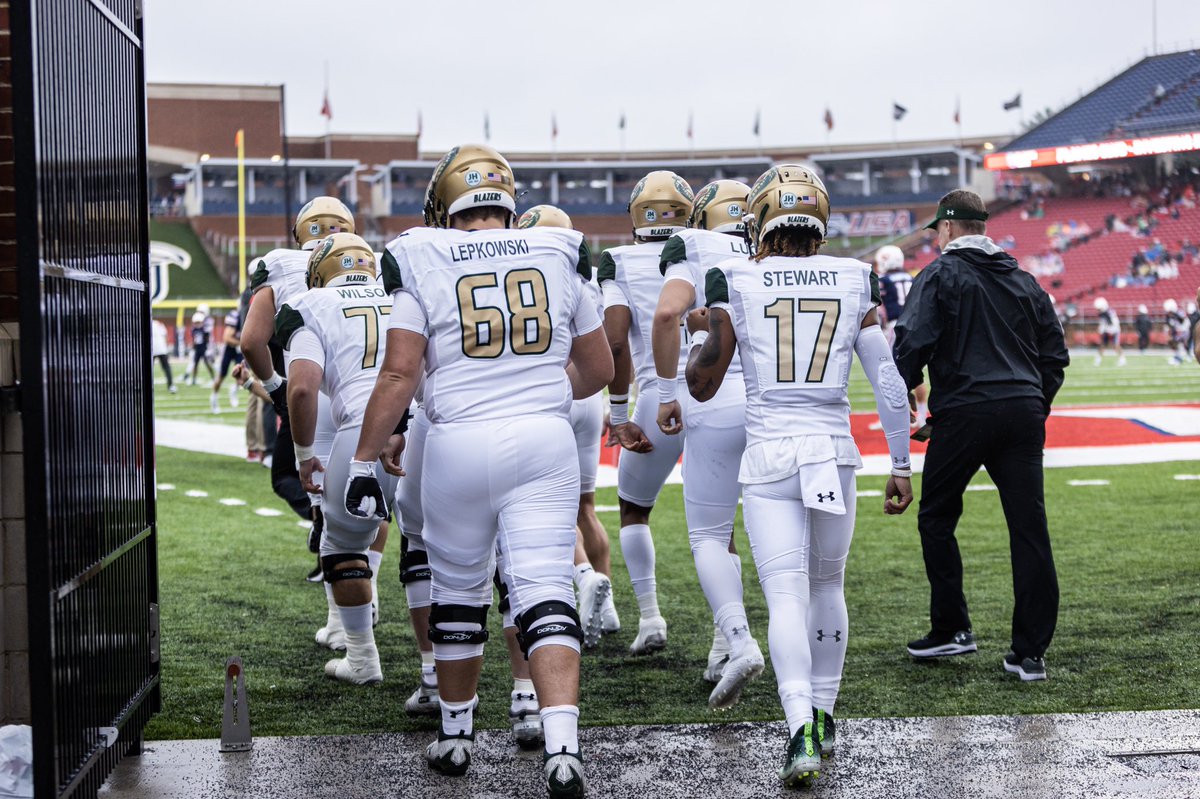 sttewww's tweet image. let dat pain build you.. #1direction