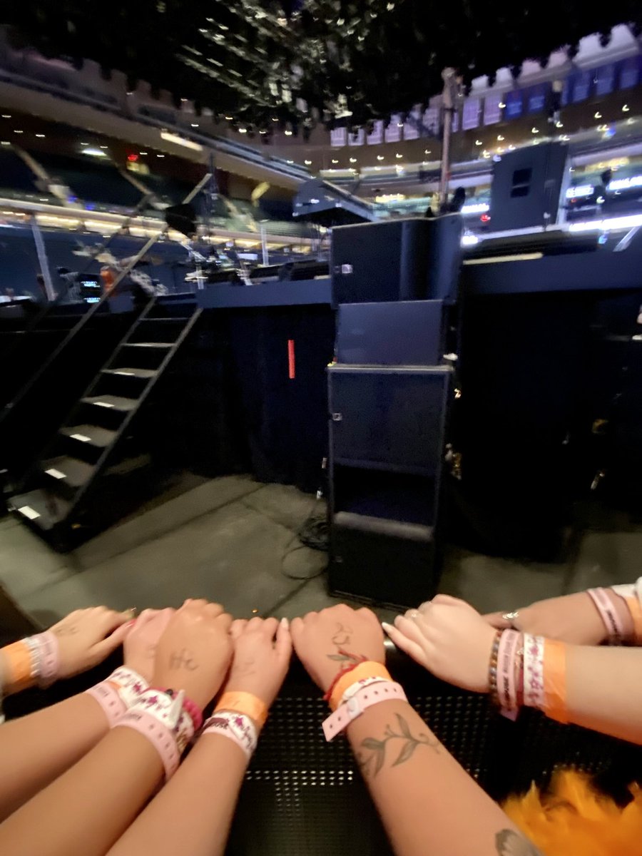 lexivol6's tweet photo. a love letter to msg n11 💌 https://t.co/X1ClOtMbO4