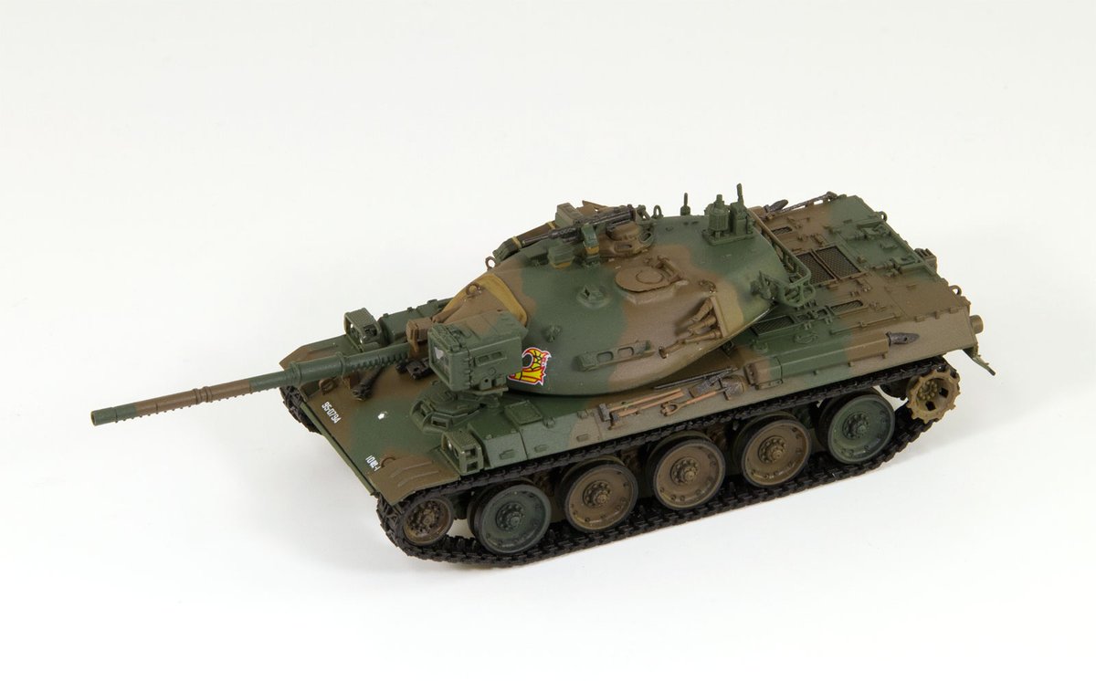 また、再生産の「1/72 陸上自衛隊 61式戦車」、「1/72 陸上自衛隊 74式