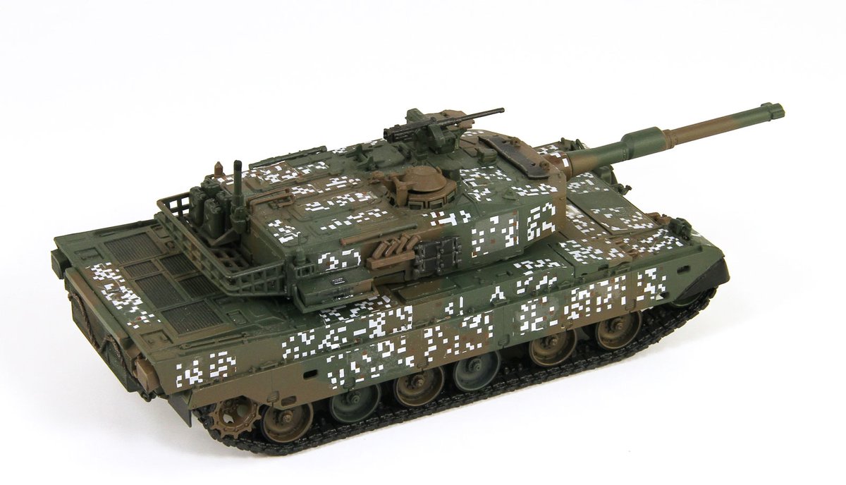 また、再生産の「1/72 陸上自衛隊 61式戦車」、「1/72 陸上自衛隊 74式