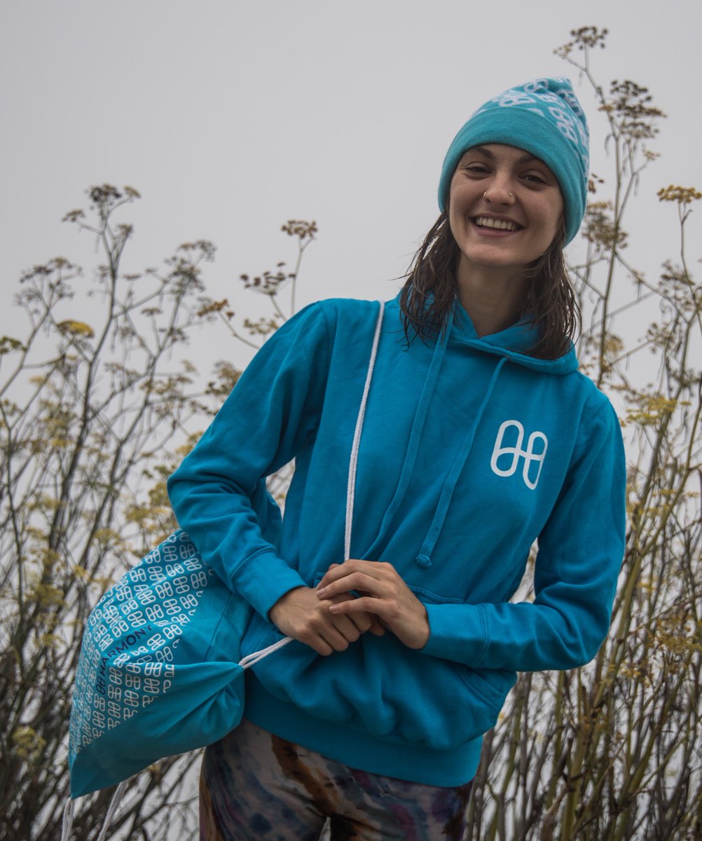 MelodyONE_MLDY's tweet photo. Our next 2 Delegators of 100k $ONE tokens or more will receive some sweet @HarmonyProtocol swag! 

Pack 1: Hoody, Beanie, Bag, Stickers

Pack 2: Socks, Special Edition Harmony/EthDenver TShirt, Notebook, Stickers

Come get em! 

One retweeter will win a special pack too! #Crypto https://t.co/mvRFaUTJWC