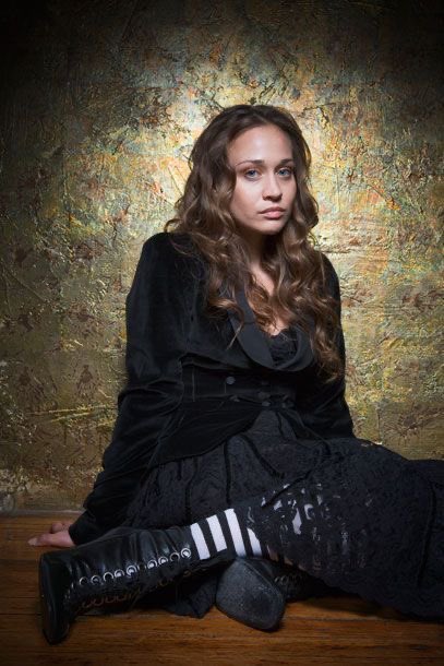 Happy birthday fiona apple <3 a true star in music with her profound lyrics and beautiful voice, such a legend 