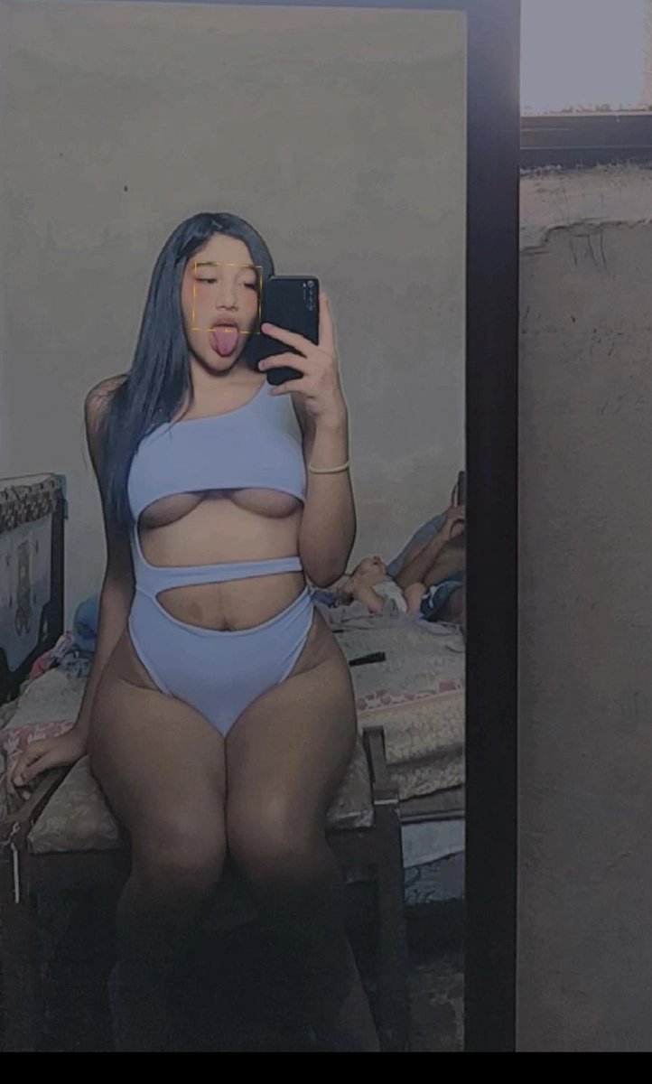 naomirsb's tweet photo. Soy ilega y eso les gusta 🤤 https://t.co/vM8jicxMmk