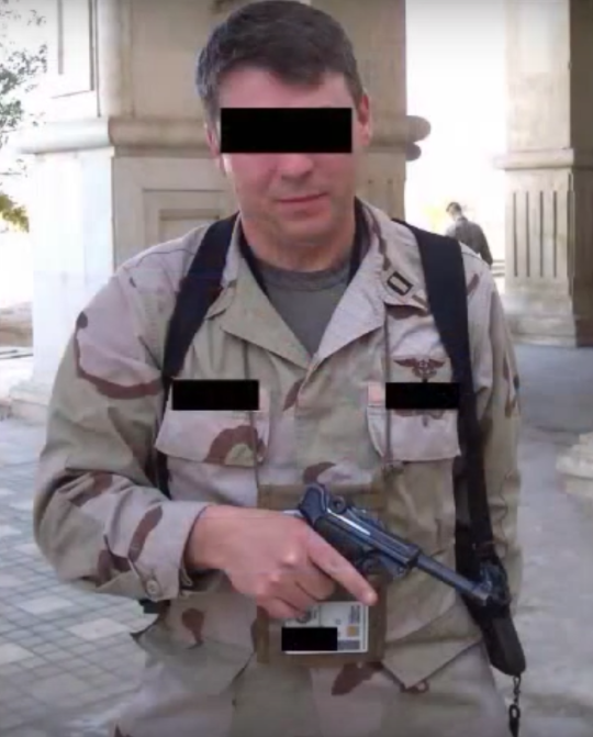 AccAxis's tweet photo. American soldiers with captured German weaponry;
1st pic - StG-44
2nd pic - American officers examine a "Krummlauf"
3rd pic - US soldier poses with captured P08 in Iraq of all places
4th pic - Special forces armed with MP40s which found their way in 'Nam through France https://t.co/NbXvIS4v3U