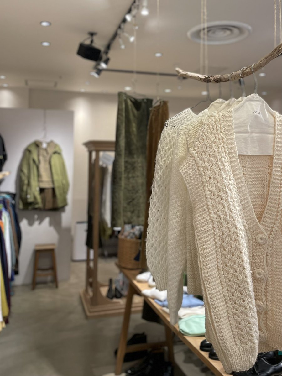 pichet_paseo's tweet photo. Autumn coat fair DAY4.

コートと並行してnew itemも豊富に入荷しております！！

是非店頭にてご覧下さいませ🕊 https://t.co/fXbBSlkOgc