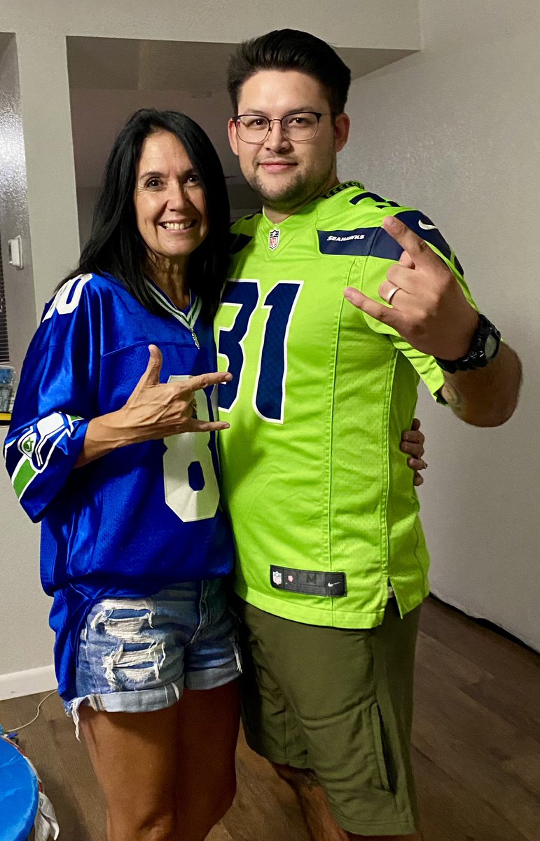 Seahawks for the win baby! Epic game and so glad I was able to watch it with my son!!!! #Seahawks #SeahawksFans #SeahawksNation #SeattleSeahawks #12thMan #MondayNightFootball