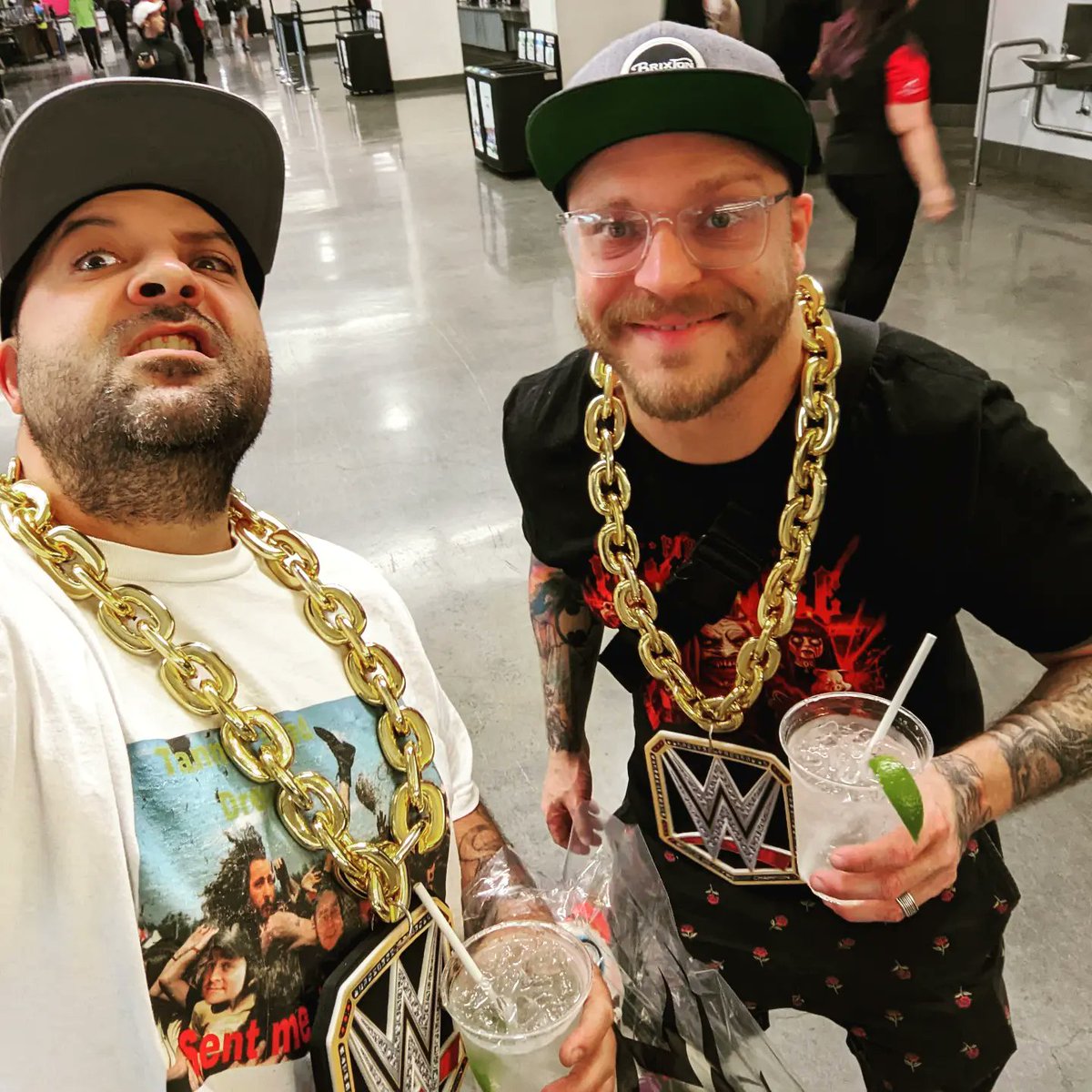 SteveLarkin3's tweet photo. #WWERaw #rawportland what a bloody amazing show! So much fun and just fantastic entertainment..thank you @WWE for an amazing night! https://t.co/ky6fbqEpc9