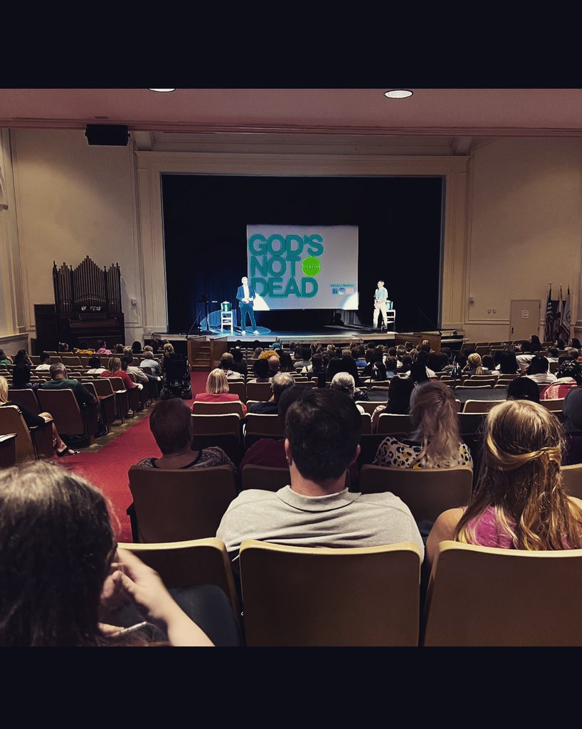 ricebroocks's tweet photo. University of West Alabama.

A few months ago i saw a sign for this university on the Interstate. I took the exit and drove by the campus. Ended up meeting the director of student affairs and told him about our #Godsnotdead event. 
It took place tonight https://t.co/HeTEw653Jw