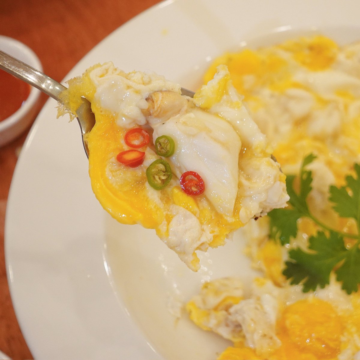 DekChubby2020's tweet photo. ผัดผัด โคตรปู
ร้านอาหารทะเลเจ้าดังจากเชียงใหม่
งงเหมือนบูรณ์ใช่มั้ย เชียงใหม่มันมีทะเลยังไง
สรุปคือร้านดั้งเดิมอยู่เชียงใหม่ แต่รับอาหารทะเลสดๆมาจากจังหวัดตราด เนื้อปูก้อนหวาน กุ้งเด้งกรอบ ตอนถอดหางกุ้งคือปลายหางอยู่ครบ หมึกก็ไม่ใช่หมึกปลอม เห้ยย นี่มันดีมากๆในโลเคชั่นตร��นี้เลย https://t.co/q1zmD1DEub