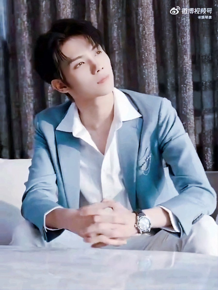 Nukie0503's tweet photo. หล่อ หล่อมากกกก หล่อที่สุด

#LuoYizhou x  #Longines 浪琴表

#หลัวอีโจว  #罗一舟   
#루오이저우 #LuoYizhou
#Cpop #IXFORM #FORMIX https://t.co/GJ8fmsFoWM