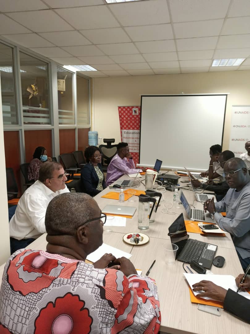 ALTERNATIVES Cameroun tweet media