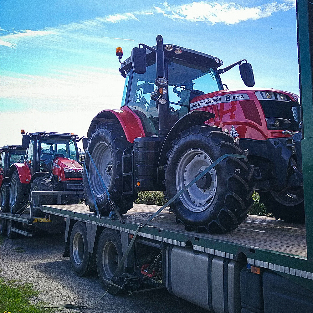 Last week we saw 3 pre-owned tractors delivered to their new owners across Kent and Sussex. 🚜💨

Contact us today to find out more about our part exchange programme and pre-owned machinery!
👉 agwood.co.uk