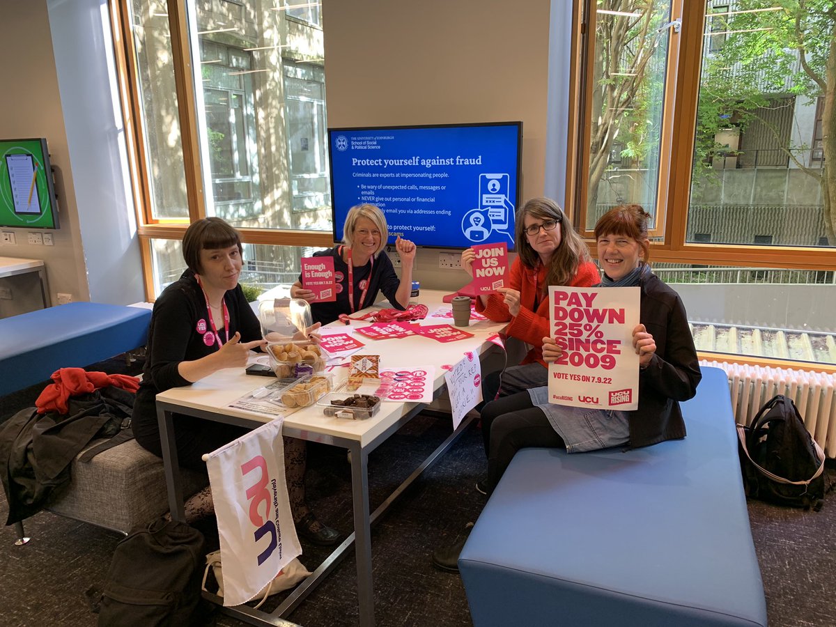 Getting out the vote <a href="/ucuedinburgh/">UCU Edinburgh</a> 
Come and visit us - cake and cookies for early voters ✊✊✊
 #ucuRISING