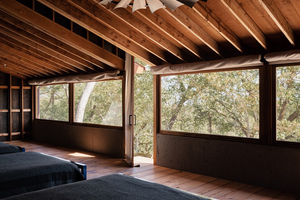 e_architect's tweet photo. A family of four and repeat client came to Faulkner Architects with the request to reclaim the old Tack Barn in California, as living space

https://t.co/lC7Xv3NA5N

#TackBarn #California #BuildingRefurb #Architecture https://t.co/DuQCjNcVug