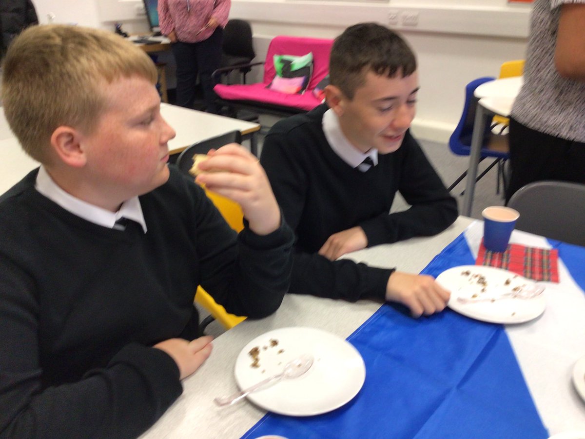 DHS_Wellbeing's tweet photo. Celebrating Scottish Food last week where our young people tried some dishes including Haggis, Cranachan, tablet and Porridge. Fun time had by all ⁦@DennyHighSchool⁩ https://t.co/VUfIA4Oofs