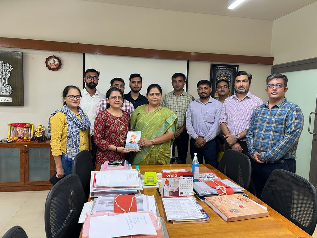 GGPA17's tweet photo. Happy b'day to Honourable minister of state @Nimishaben_BJP Nimishaben Suthar madam on behalf of #Physiotherapist working in government of #Gujarat.💐💐🙏 https://t.co/K3f4W0iPXZ