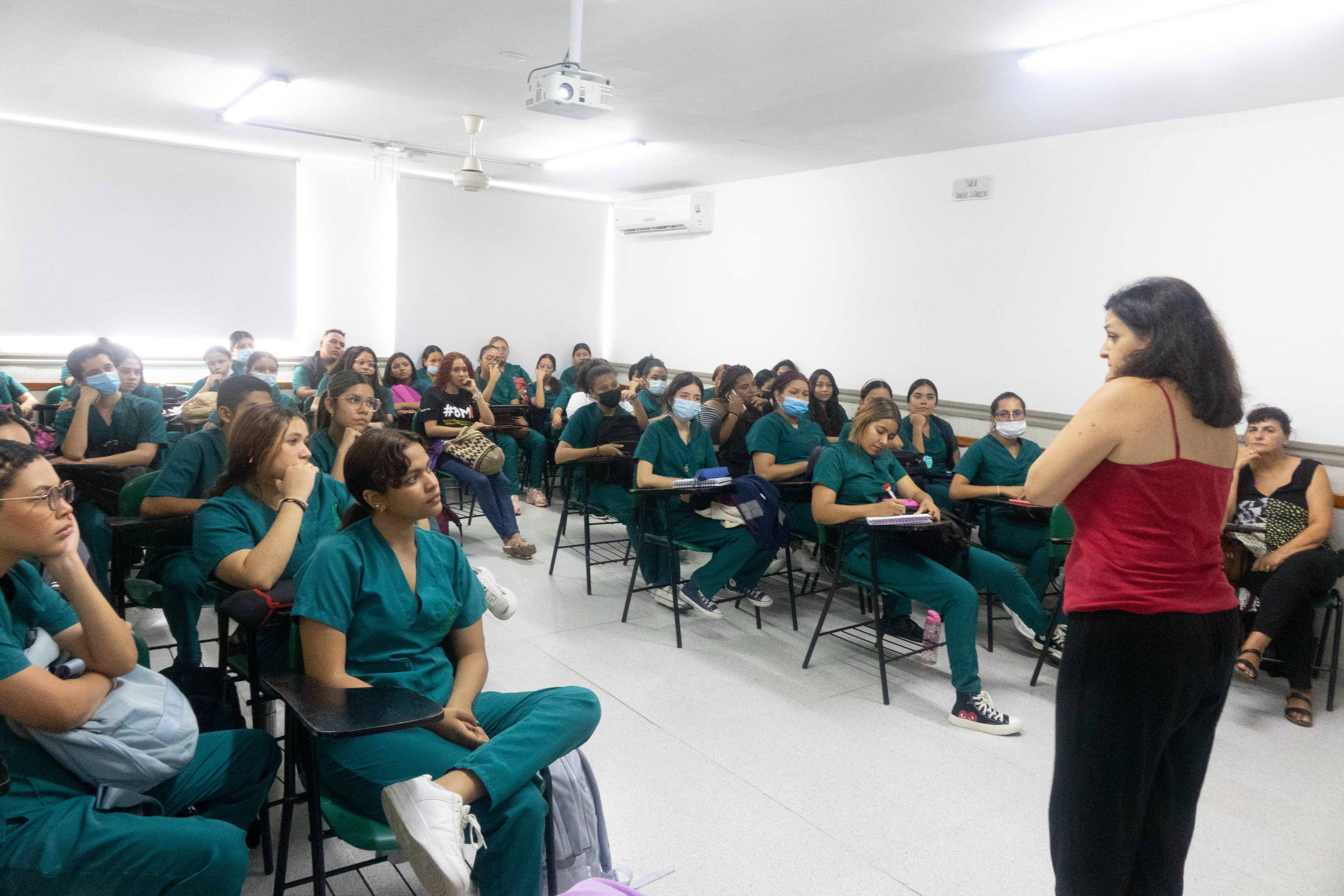 En la Facultad de Trabajo Social Universidad Simón Bolívar 